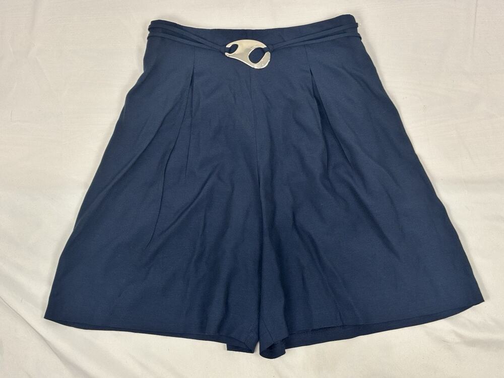 Vintage Ilyza Navy Blue Culottes Knee Length Pleated Shorts Silver Buckle Size M
